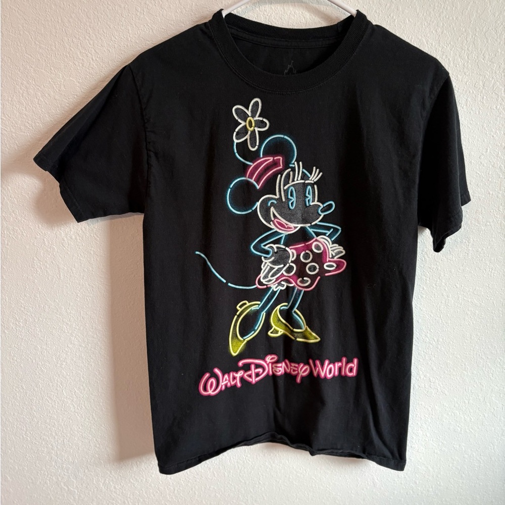 Disneyland Black Neon **Glows in‎ the dark** Size Small TShirt